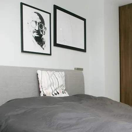 Appartement Bright 2 Bedroom In Central